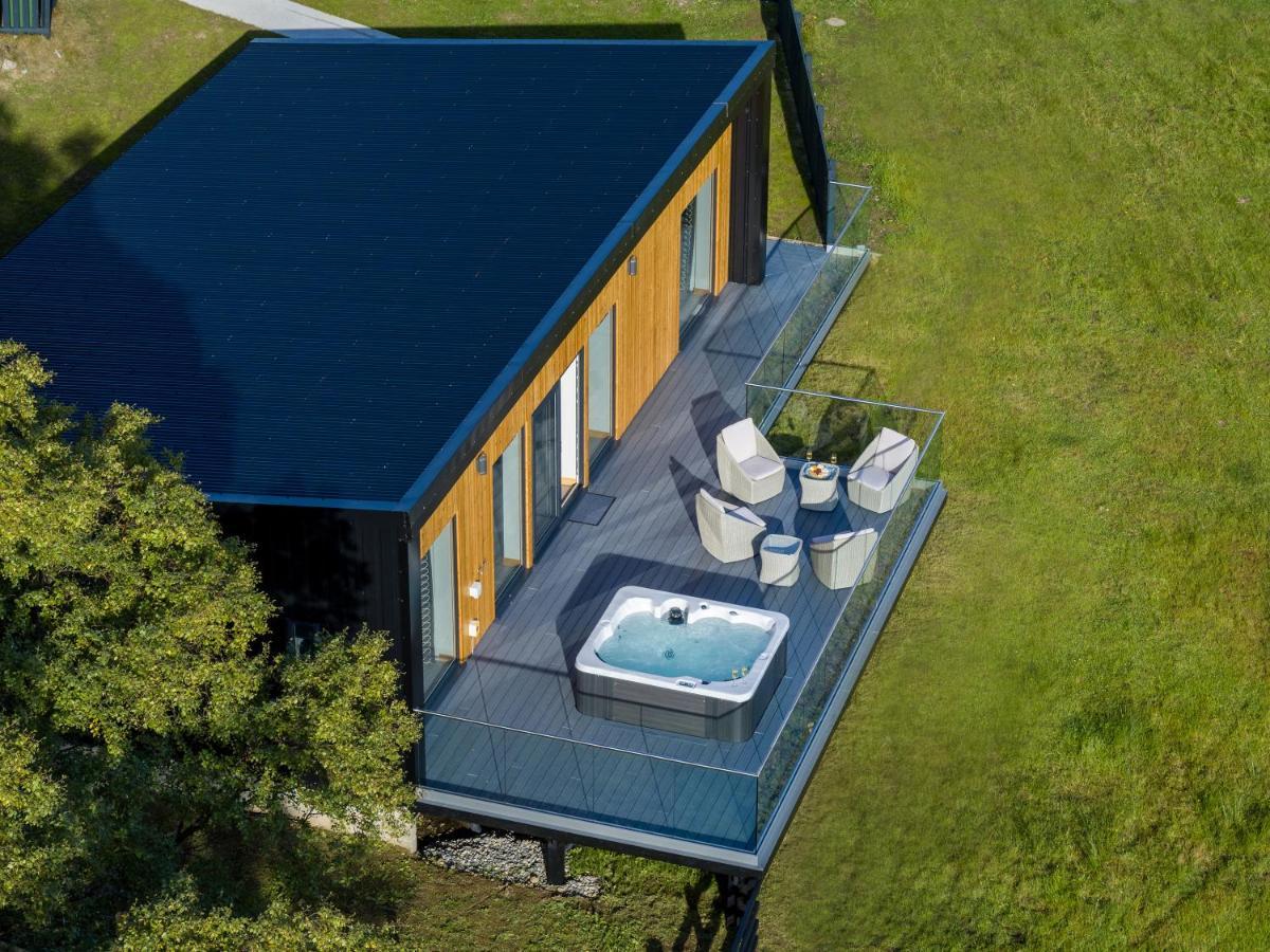 Birches Lodge With Hot Tub Dundonnell Экстерьер фото