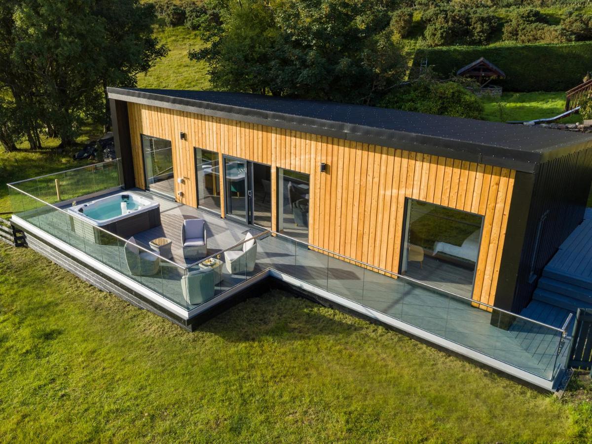 Birches Lodge With Hot Tub Dundonnell Экстерьер фото